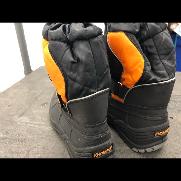 Khombu Youth Kids Black&Orange Faux Boots Size 2M - Picture 6 of 8